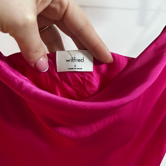 Wilfred “ Fushia Slip Dress” size small - Picture 2 of 6